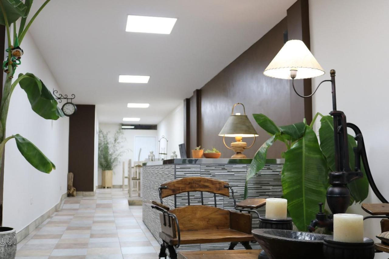 Hotel Quebrachales Сан Салвадор де Хухуй Екстериор снимка